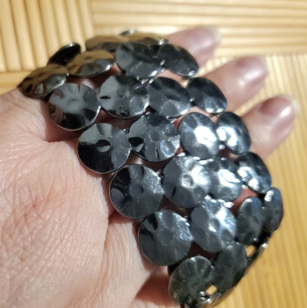 Hammered Metal Stretch Bracelet